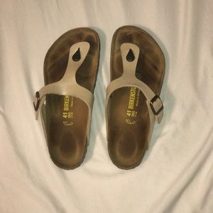 Birkenstocks Size 10 Tan Strap